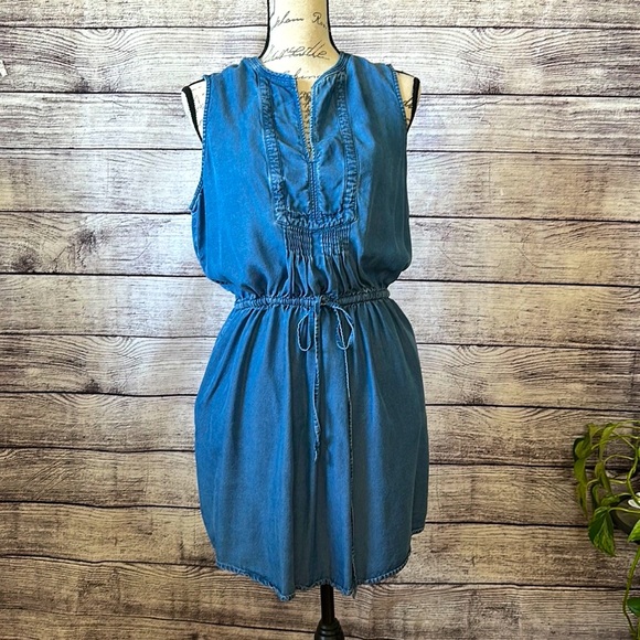 GAP • Tensel V-neck Dress w/ Pockets Size L - Picture 1 of 11